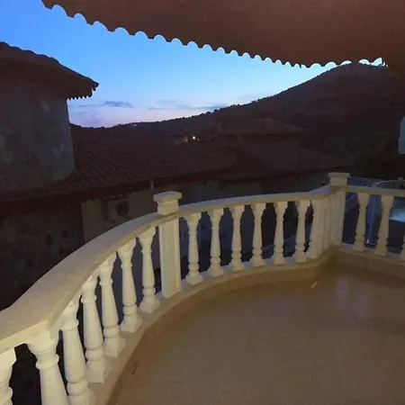 Bektas Private 5+1 Seaview Villa Alanya